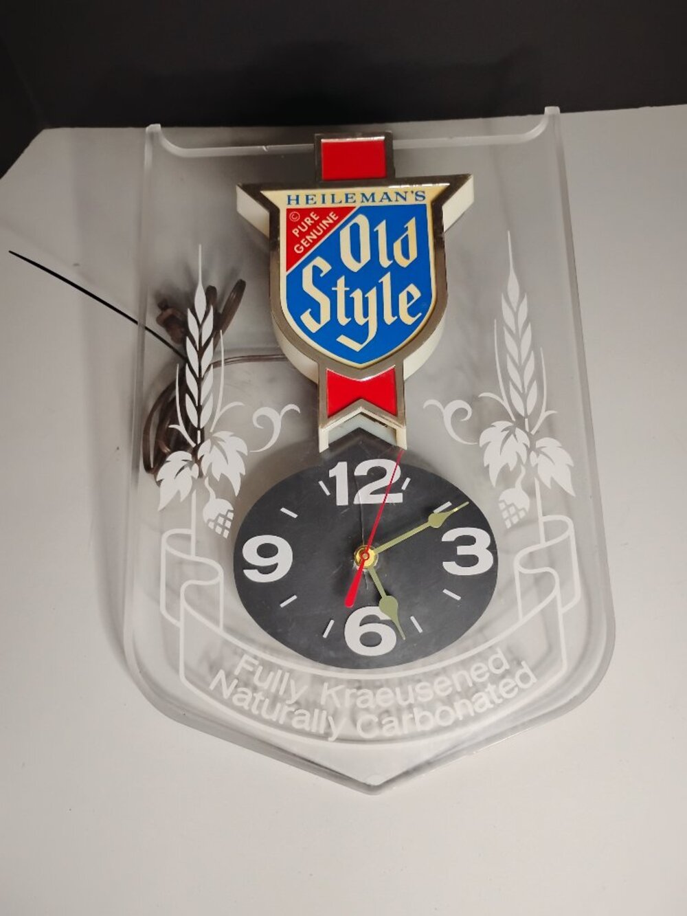 Vintage 1982 Old Style Beer Lighted Sign Clock Tested & Works